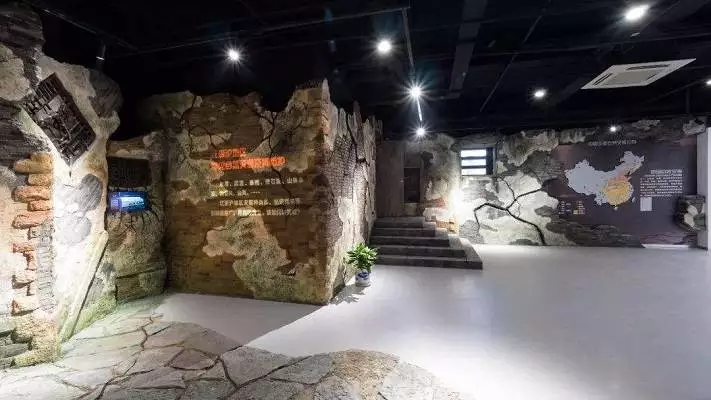 展廳設計：品牌故事的視覺演繹